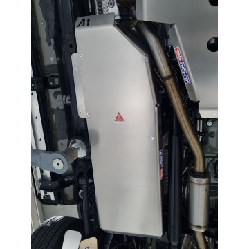 Protector Deposito Gasolina Duraluminio 6mm ALMONT4WD para Toyota J250 Diesel/Gasolina  2024